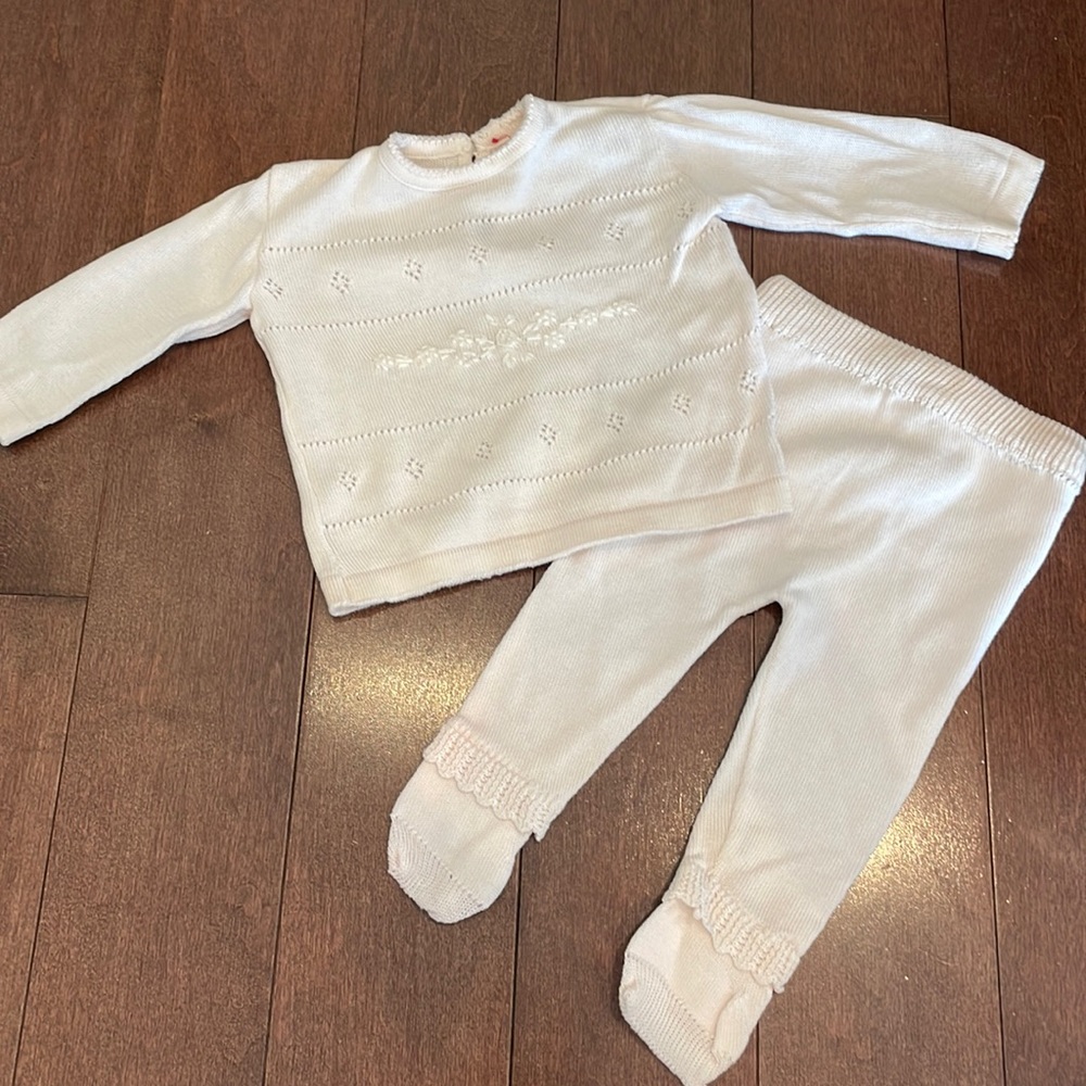 Vintage White Knit Baby outfit